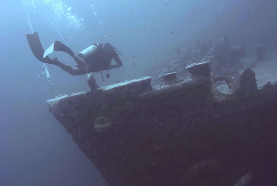scuba diving a wreck is awesome and can lead to some cool scuba diving stories with the padi wreck scuba diver course